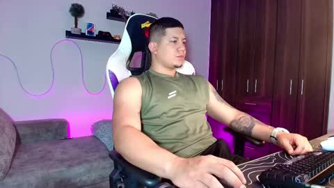 Snapshot of _robertobaggio chatting on 03/04/25, 12:33 Roberto online show from 03/04/25, 12:33