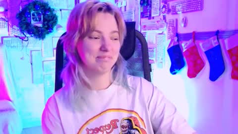 Snapshot of _rockstone_ chatting on 12/20/25, 08:21 Rock stone online show from 12/20/25, 08:21