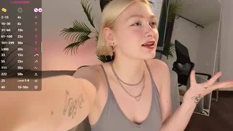 Snapshot of _rude_girl_ chatting on 11/10/25, 04:17 Eve online show from 11/10/25, 04:17