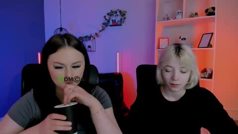 Snapshot of _sabrina_moore chatting on 04/13/26, 08:31 sabrina online show from 04/13/26, 08:31