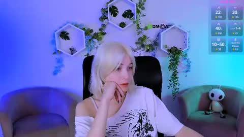 Snapshot of _sabrina_moore chatting on 07/18/26, 06:34 sabrina online show from 07/18/26, 06:34