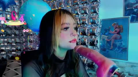 Zacura online show from 09/25/25, 12:25