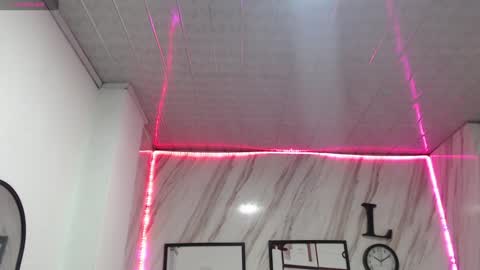 Samantha online show from 01/04/25, 12:38