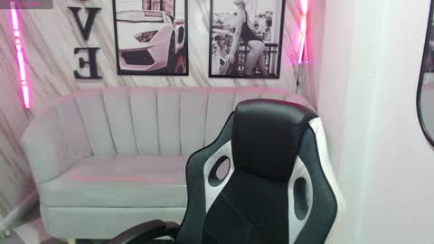 Samantha online show from 01/14/25, 06:49