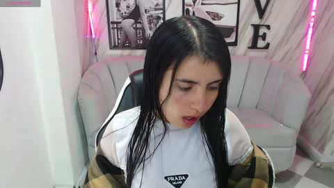 Samantha online show from 01/23/25, 12:41