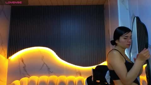 Samantha online show from 10/20/25, 12:49