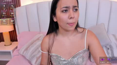 Snapshot of _sammy_fit chatting on 12/21/24, 02:58 Antonella  online show from 12/21/24, 02:58