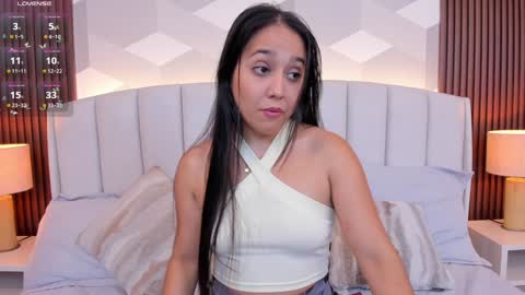 Snapshot of _sammy_fit chatting on 01/24/25, 01:03 Antonella  online show from 01/24/25, 01:03