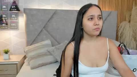 Snapshot of _sammy_fit chatting on 05/28/26, 12:24 Antonella online show from 05/28/26, 12:24