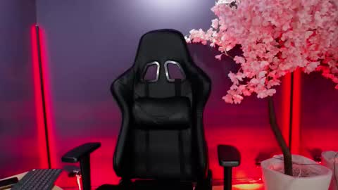 Sara online show from 11/14/25, 12:37