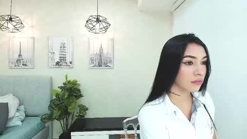 Snapshot of _sassy_girl chatting on 10/13/25, 06:08 Sassy Girl online show from 10/13/25, 06:08