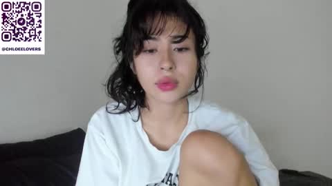 Snapshot of _scarletgirl_ chatting on 03/16/26, 03:34 Chloee online show from 03/16/26, 03:34