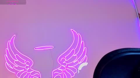 Snapshot of _scarletmoore chatting on 09/28/25, 09:03 Scarlett online show from 09/28/25, 09:03