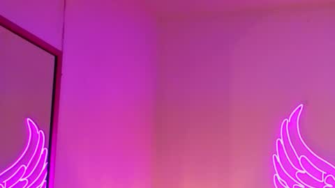 Snapshot of _scarletmoore chatting on 10/10/25, 11:53 Scarlett online show from 10/10/25, 11:53