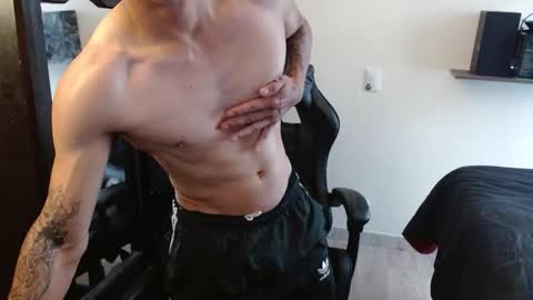 Snapshot of _schnnneider_ chatting on 03/11/26, 06:58 SCHNEIDER online show from 03/11/26, 06:58