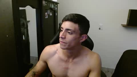 Snapshot of _schnnneider_ chatting on 03/18/26, 09:51 SCHNEIDER online show from 03/18/26, 09:51