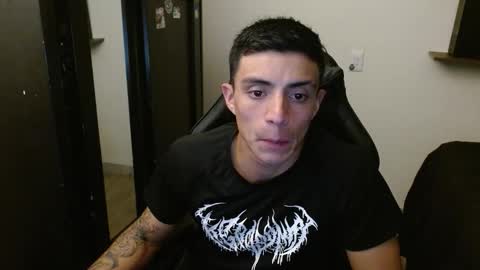 Snapshot of _schnnneider_ chatting on 03/20/26, 01:21 SCHNEIDER online show from 03/20/26, 01:21