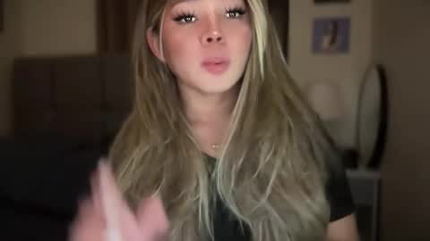 Snapshot of _seductive_jane chatting on 04/18/26, 01:04 ENAJ online show from 04/18/26, 01:04
