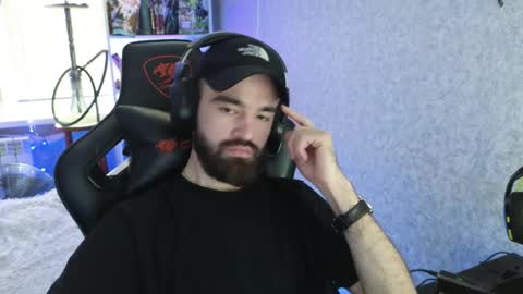 Ask me online show from 12/03/25, 09:07