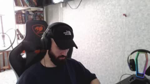 Snapshot of _serious_man chatting on 03/17/26, 07:33 Ask me online show from 03/17/26, 07:33