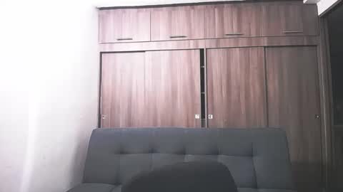 Juan Pablo-independent model online show from 09/14/25, 11:37