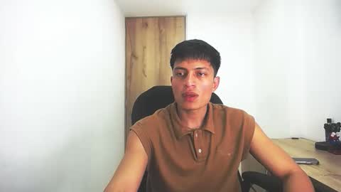 Juan Pablo-independent model online show from 02/28/26, 12:00