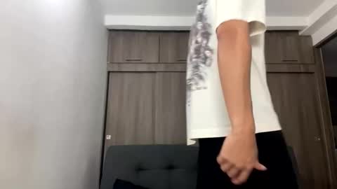 Juan Pablo-independent model online show from 03/13/26, 12:39