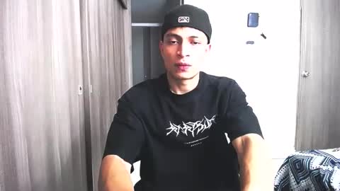 Juan Pablo-independent model online show from 05/20/26, 05:35