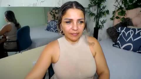 Snapshot of _sexyredhead_ chatting on 05/18/26, 04:02 KATA online show from 05/18/26, 04:02