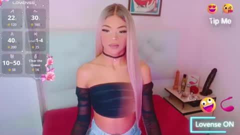 Snapshot of _shadday_ chatting on 04/12/26, 04:50 _shadday_ online show from 04/12/26, 04:50