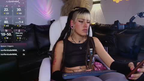 Snapshot of _sharlotte777 chatting on 02/13/25, 04:17 _sharlotte777 online show from 02/13/25, 04:17