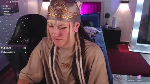 Snapshot of _sharlotte777 chatting on 03/07/25, 02:56 _sharlotte777 online show from 03/07/25, 02:56