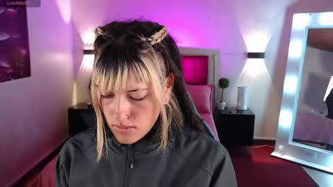 Snapshot of _sharlotte777 chatting on 03/10/25, 12:48 _sharlotte777 online show from 03/10/25, 12:48