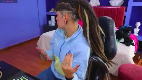 Snapshot of _sharlotte777 chatting on 11/20/25, 02:39 _sharlotte777 online show from 11/20/25, 02:39