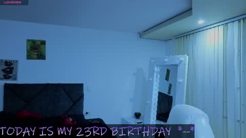 Snapshot of _sharlotte777 chatting on 06/27/26, 01:39 _sharlotte777 online show from 06/27/26, 01:39