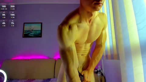 Nik online show from 02/28/25, 11:47