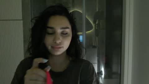 Snapshot of _shynikki chatting on 04/30/26, 04:41 _shynikki online show from 04/30/26, 04:41