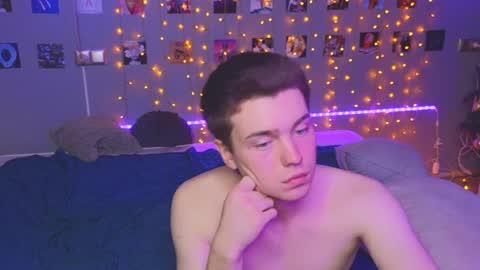 Snapshot of _side_by_you_ chatting on 12/11/24, 02:11 NATHANPVT IS OPEN online show from 12/11/24, 02:11