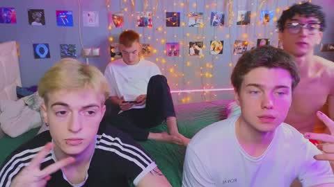 Snapshot of _side_by_you_ chatting on 01/11/25, 11:23 NATHANPVT IS OPEN online show from 01/11/25, 11:23