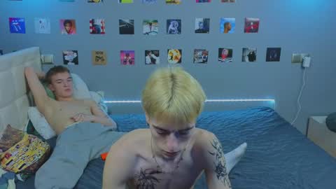 Snapshot of _side_by_you_ chatting on 01/21/25, 11:03 NATHANPVT IS OPEN online show from 01/21/25, 11:03