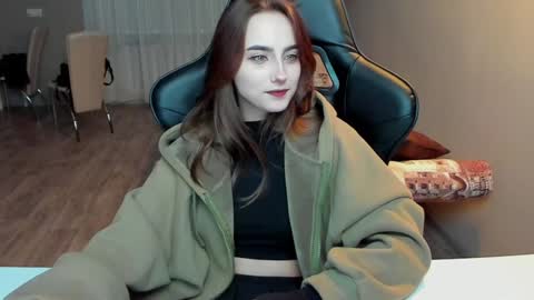 Snapshot of _silverdream chatting on 02/04/25, 05:23 _silverdream online show from 02/04/25, 05:23