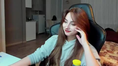 Snapshot of _silverdream chatting on 02/13/25, 02:56 _silverdream online show from 02/13/25, 02:56