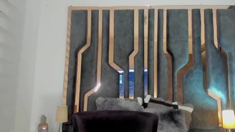 _silvia_vega_ online show from 12/08/24, 09:46