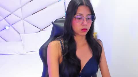 Lana  online show from 09/19/25, 12:34