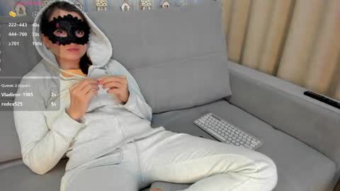 Snapshot of _smetanka_ chatting on 01/20/25, 10:15 _smetanka_ online show from 01/20/25, 10:15