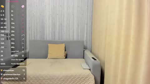 Snapshot of _smetanka_ chatting on 03/10/25, 08:34 _smetanka_ online show from 03/10/25, 08:34