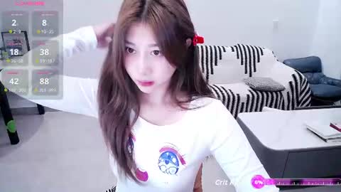 Snapshot of _smileflower_ chatting on 06/14/26, 11:01 winni online show from 06/14/26, 11:01