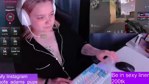 Snapshot of _sofia_adam_ chatting on 06/10/26, 06:12 pups online show from 06/10/26, 06:12