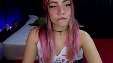 Snapshot of _sofiapink chatting on 12/01/24, 10:53 Sofia online show from 12/01/24, 10:53