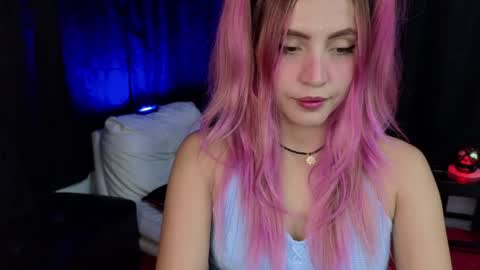 Snapshot of _sofiapink chatting on 01/03/25, 11:44 Sofia online show from 01/03/25, 11:44